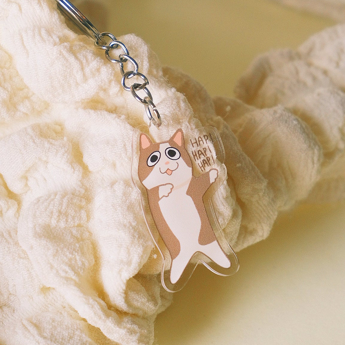happy cat keychain